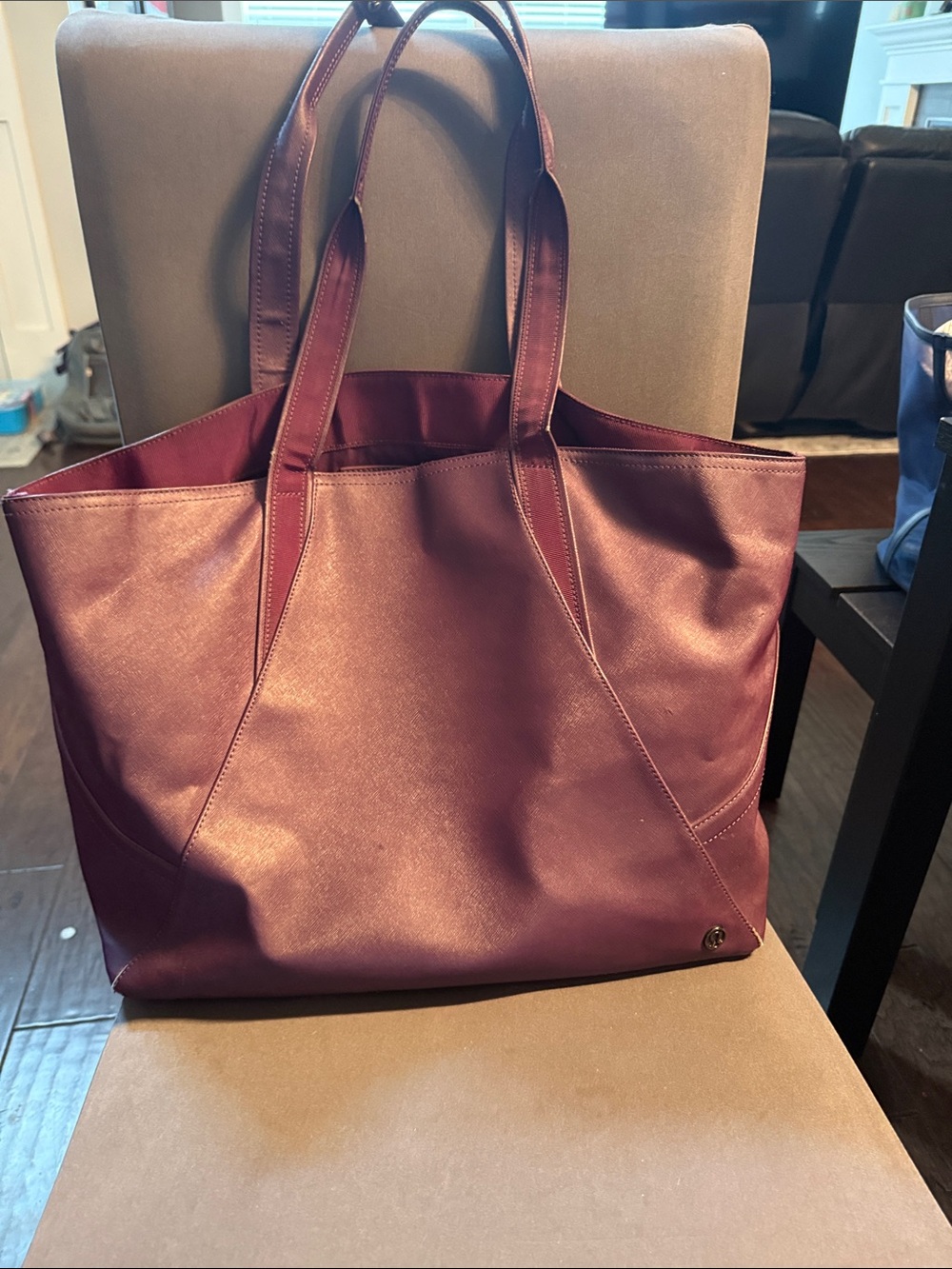 lululemon athletica Shiny Plum Tote with Double Handles